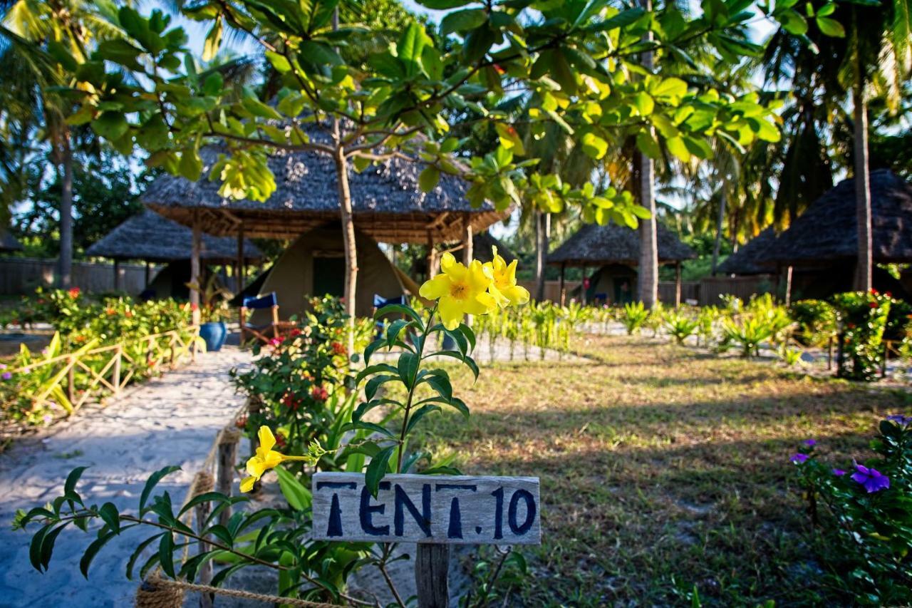 Hotel Butiama Marine Camp Utende Exterior foto